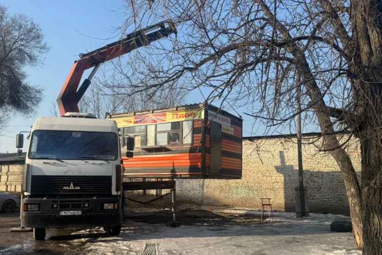 알마티의 불법 소매점 철거: 도시 내 실업자가 늘어날까?