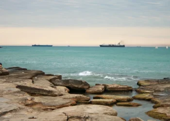 카스피해, 대규모 기름 오염 확인…환경 문제 심화