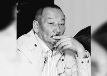 카자흐스탄 시인 테미르한 메데트벡 별세