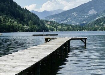 이식호 관광지, 이중 요금 논란… 민간업체 주도 입장료·주차비 징수에 불만 확산
