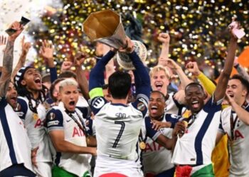 손흥민, 토트넘과의 10년 동행 마침표…‘DESK’의 마지막 챕터가 끝나다