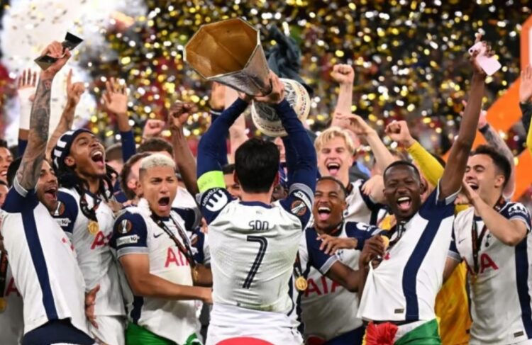 손흥민, 토트넘과의 10년 동행 마침표…‘DESK’의 마지막 챕터가 끝나다