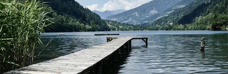 이식호 관광지, 이중 요금 논란… 민간업체 주도 입장료·주차비 징수에 불만 확산