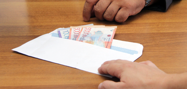 카자흐스탄, 다시 늘어나는 ‘봉투 월급’… 비공식 급여 관행 재확산 우려