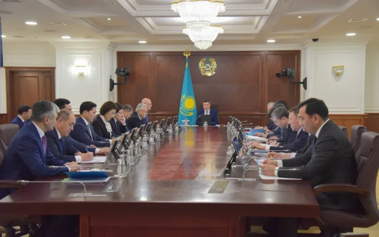 카자흐스탄 총리, 디지털 텡게 활용 확대 지시… 국가 프로젝트에 본격 적용