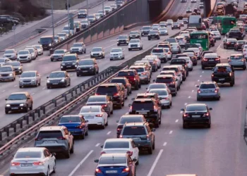 알마티시, 교통 혼잡 완화 위해 행정·교육기관 운영시간 대대적 조정
