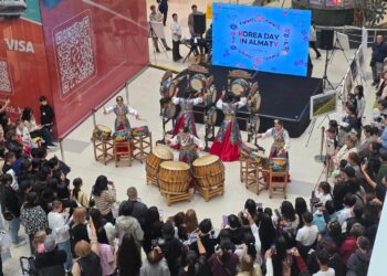 알마티 시민들, ‘한국문화의 날’에서 한국의 매력에 빠지다