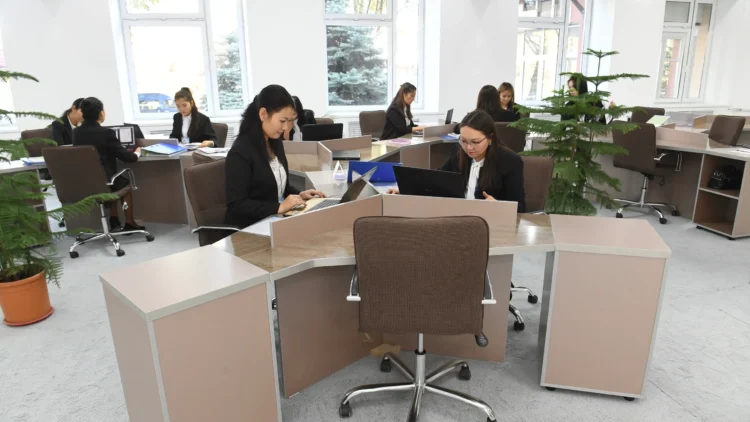 카자흐스탄, 2029년까지 외국인 유학생 10만 명 유치 목표…대통령, 고등교육 국제화 강조