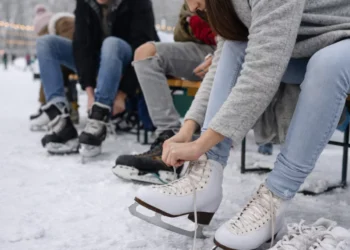 알마티, 무료 아이스링크 11곳 개장…겨울철 시민 휴식 공간 확대