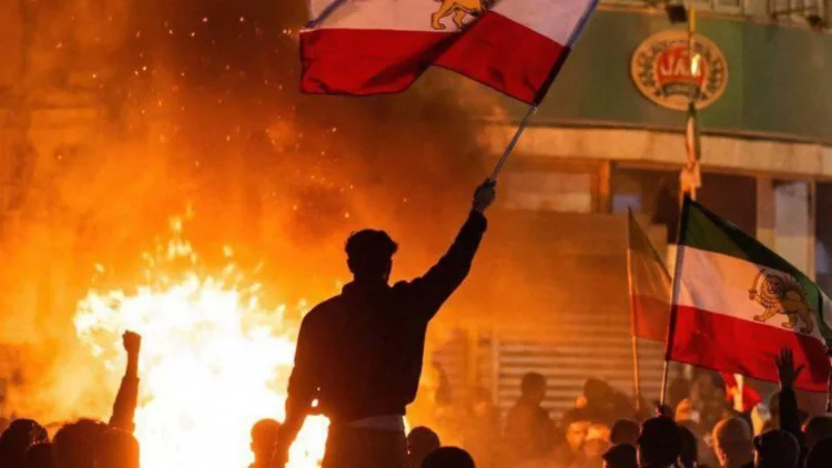 이란 칸타르, 수백 명 사망·체포와 불타는 모스크…현지 상황 긴박