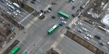 알마티 혼잡 교차로 신호체계 조정