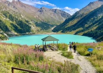 빅 알마티 호수, 6억6,500만 텡게 투입해 보행자 전용 관광 산책로 조성