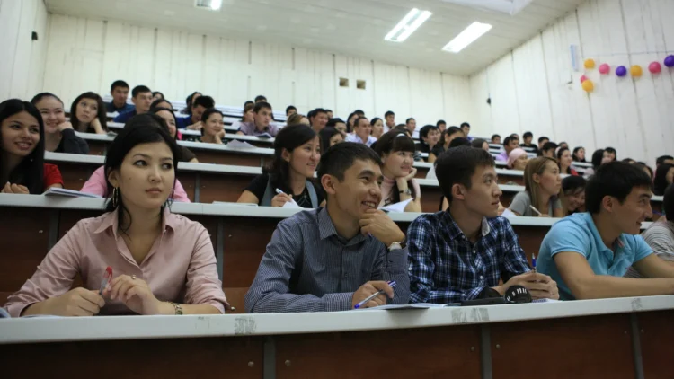 토카예프 대통령 “카자흐스탄, 인문계 인력 과잉… 과학·기술 중심으로 전환해야”