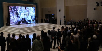 생태와 기술의 얽힘을 감각하다… 주카자흐스탄 한국문화원, 황선정 미디어아트 개인전 《Planetary Weaving》 개막