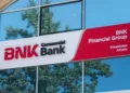 한국 BNK금융그룹, 카자흐스탄 유일 적자 은행에 47억 텡게 투자