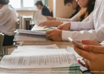 학생 ‘경찰 정보원’ 활용 제안에 논란… “청소년 역할 훼손” 우려