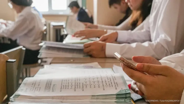 학생 ‘경찰 정보원’ 활용 제안에 논란… “청소년 역할 훼손” 우려