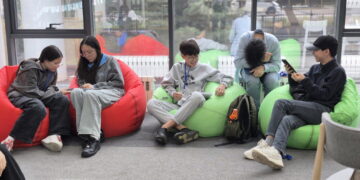 문턱 낮춘 복합문화공간으로의 변신… 알마티한국교육원 도서관 새 단장 재개관