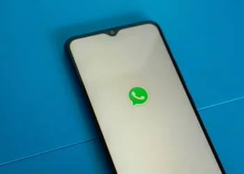 WhatsApp, 구형 스마트폰 로그인 제한…운영체제 업데이트 필요